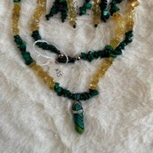 Necklas and earrings